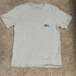 Vineyard Vines woman’s t-shirt size small